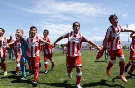 Ύβρεις και απειλές σε 9χρονους ποδοσφαιριστές του Ολυμπιακού από οπαδούς του ΠΑΟΚ!