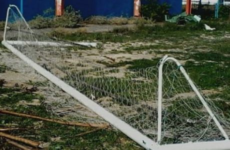 Κομμένα δοκάρια σε ακόμα ένα αγώνα του ελληνικού ποδοσφαίρου (PHOTOS)