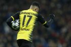 Dortmund's Pierre-Emerick Aubameyang celebrates after scoring his side's opening goal during the Champions League Group H soccer match between Real Madrid and Borussia Dortmund at the Santiago Bernabeu stadium in Madrid, Spain, Wednesday, Dec. 6, 2017. (AP Photo/Francisco Seco)