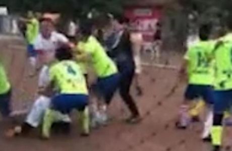 Σοκ στην Κίνα: Ποδοσφαιριστής έκοψε κομμάτι από το αυτί αντιπάλου!