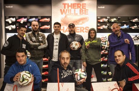 H Super BALL στο νέο κατάστημα της adidas