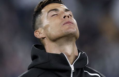 Juventus' Cristiano Ronaldo looks up prior to the Champions League, quarterfinal, second leg soccer match between Juventus and Ajax, at the Allianz stadium in Turin, Italy, Tuesday, April 16, 2019. (AP Photo/Luca Bruno)