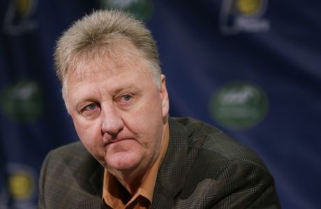 Indiana Pacers president of basketball operations Larry Bird announces that the team will not renew the contract of head coach Frank Vogel during a press conference in Indianapolis, Thursday, May 5, 2016. (AP Photo/Michael Conroy)