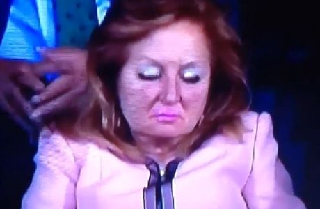 Η γυναίκα του προέδρου αποκοιμήθηκε στον τελικό