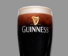 "Γιορτάζουμε τον Άγιο Πατρίκιο με την αγαπημένη Guinness"