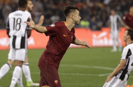 Roma's Stephan El Shaarawi celebrates after scoring during a Serie A soccer match between Roma and Juventus, at Rome's Olympic stadium, Sunday, May 14, 2017. (AP Photo/Gregorio Borgia)