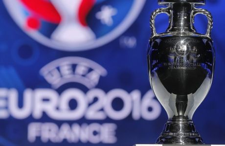 "Κίνδυνος αγώνων δίχως θεατές στο Euro 2016"