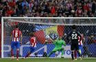 Atletico Madrid's Antoine Griezmann (7) scores a penalty, the second goal of his team, during the Champions League semifinal second leg soccer match between Atletico Madrid and Real Madrid at the Vicente Calderon stadium in Madrid, Wednesday, May 10, 2017. (AP Photo/Francisco Seco)