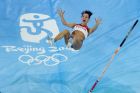 Η Γέλενα Ισινμπάγεβα σε στιγμιότυπο του τελικού του άλματος επί κοντώ στους Ολυμπιακούς Αγώνες 2008 στο Ολυμπιακό Στάδιο του Πεκίνου | Δευτέρα 18 Αυγούστου 2008