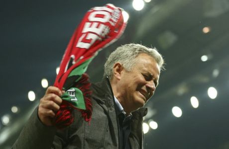 Manchester United's manager Jose Mourinho celebrates after the end of the Europa League semifinal second leg soccer match between Manchester United and Celta Vigo at Old Trafford in Manchester, England, Thursday, May 11, 2017. Manchester United drew the match but go through to the final 2-1. (AP Photo/Dave Thompson)