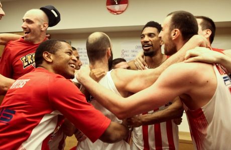 02/05/2017 Olympiacos Vs Anadolu Efes for Turkish Airlines Euroleague play offs, game 5, season 2016-17, in SEF Stadium in Piraeus - Greece

Photo by: Andreas Papakonstantinou / Tourette Photography