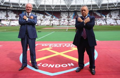 LONDON, ENGLAND - AUGUST 21: Co-owners of West Ham United David Gold and David Sullivan post for a picture at the stadium before the Premier League match between West Ham United and AFC Bournemouth at Olympic Stadium on August 21, 2016 in London, England. (Photo by Catherine Ivill - AMA/Getty Images)