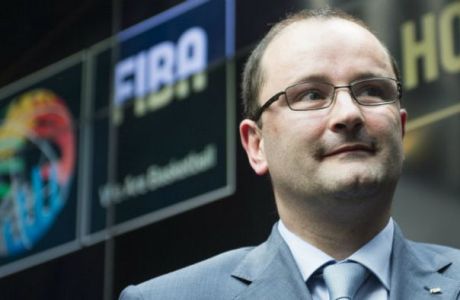 Βόμβες από FIBA: "Έχουμε έτοιμη αντί-Ευρωλίγκα"