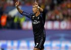 Real Madrid's Cristiano Ronaldo gestures during a Champions League semifinal, 2nd leg soccer match between Atletico de Madrid and Real Madrid, in Madrid, Spain, Wednesday, May 10, 2017 . (AP Photo/Daniel Ochoa de Olza)