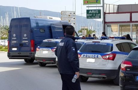 Προθεσμία για την Πέμπτη οι έξι συλληφθέντες για τη Λευκάδα