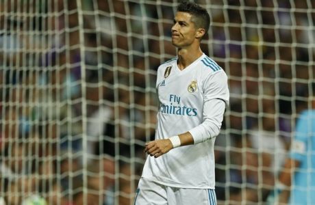 Real Madrid's Cristiano Ronaldo grimaces during Spanish the La Liga soccer match between Real Madrid and Real Betis at the Santiago Bernabeu stadium in Madrid, Wednesday, Sept. 20, 2017. (AP Photo/Francisco Seco)