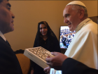 Συνάντηση γιγάντων: Ο Μαραντόνα είδε τον Πάπα
