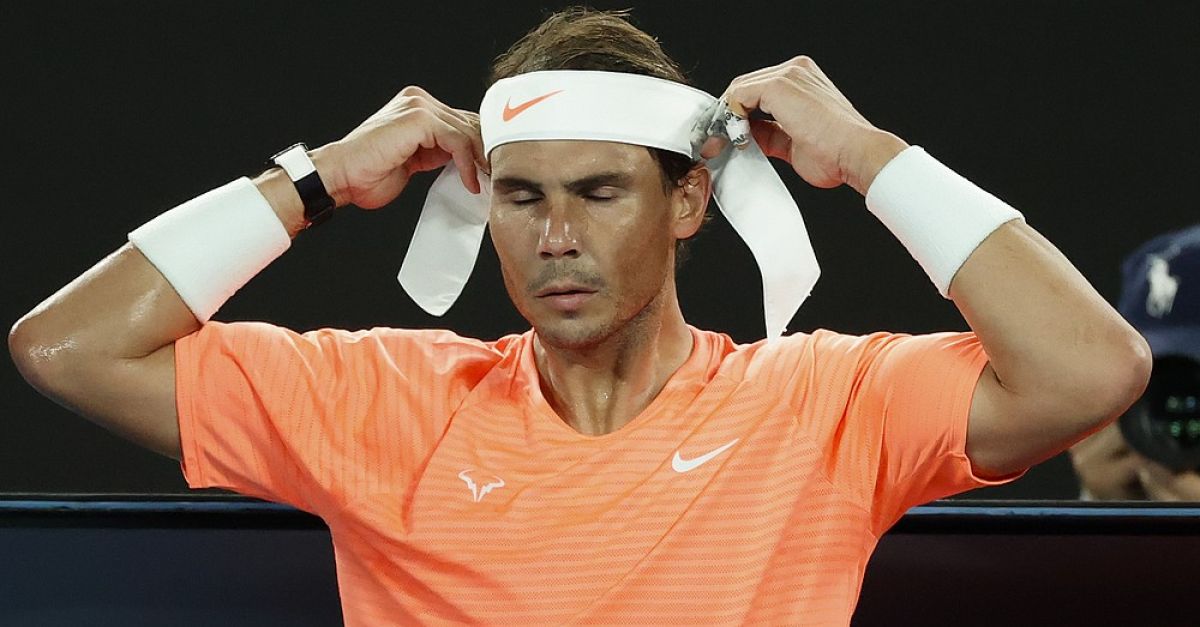 Η υπεράσπιση του Nadal έλαβε ένα άμεσο χτύπημα στο δάχτυλο της ανυψωμένης γυναίκας