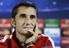 Bilbao's head coach Ernesto Valverde attends a news conference in Minsk, Belarus, Monday, Sept. 29, 2014. Athletic Bilbao will face BATE Borisov on Tuesday Sept. 30, 2014 in their Champions League Group Stage in group H soccer match in Borisov. (AP Photo/Sergei Grits)