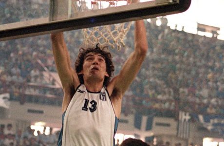 Στο Hall of Fame της FIBA ο Παναγιώτης Φασούλας