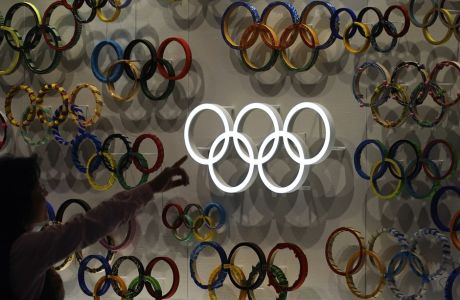 Έναν χρόνο πριν από τους Ολυμπιακούς Αγώνες του Τόκιο, η ΔΟΕ αδυνατεί να παρουσιάσει τα 'πρέπει' της συμμετοχής των transgenders