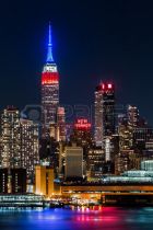 Φώτισαν το Empire State Buidling στα χρώματα των ΗΠΑ λόγω πρόκρισης (PHOTOS+VIDEO)