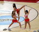 Οι cheerleaders του Ολυμπιακού ήταν ξεκάθαρα οι νικήτριες του ντέρμπι