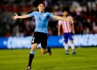 Ο Φέδε Βαλβέρδε στο ντεμπούτο του με την Εθνική Ανδρών της Ουρουγουάης, πανηγυρίζει το γκολ του απέναντι στην Παραγουάη (5/9/2017)