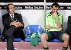 Ο Βίκτορ Μουνιόθ και ο Γιάννης Γκούμας μετά την ήττα στον τελικό του Κυπέλλου από την ΑΕΛ
