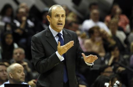 Nov 28, 2014; San Antonio, TX, USA; San Antonio Spurs assistant coach Ettore Messina reacts to a call against the Sacramento Kings during the first half at AT&T Center. Mandatory Credit: Soobum Im-USA TODAY Sports