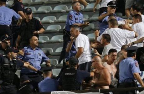 Σοβαρά επεισόδια και διακοπή σε ματς του Europa League