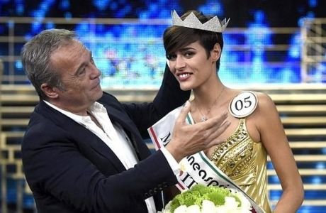 Επική γκάφα της Μις Ιταλία: "Αγαπημένος μου Ιταλός αθλητής ο Μάικλ Τζόρνταν!"