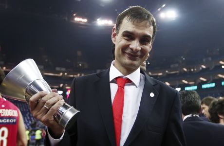Μπαρτζώκας: "Δύσκολο να διαδεχθείς τον Ίβκοβιτς στον Ολυμπιακό, σαν να πηγαίνεις σε κρεμάλα"
