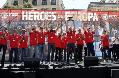 Επέστρεψαν σαν ήρωες οι πρωταθλητές Ευρώπης Ισπανοί