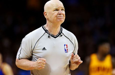 CLEVELAND, OH - JUNE 11:  Referee Joe Crawford #17 officiates during Game Four of the 2015 NBA Finals between the Golden State Warriors and the Cleveland Cavaliers at Quicken Loans Arena on June 11, 2015 in Cleveland, Ohio.  NOTE TO USER: User expressly acknowledges and agrees that, by downloading and or using this photograph, user is consenting to the terms and conditions of Getty Images License Agreement.  (Photo by Ronald Martinez/Getty Images)