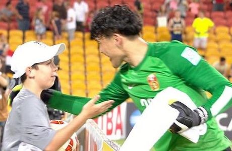 Επιβράβευση από την Κινεζική Ποδοσφαιρική Ομοσπονδία στο ball boy που "χάρισε" τη νίκη (VIDEO)
