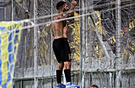 Ο Μάρκο Λιβάγια της ΑΕΚ πανηγυρίζει το γκολ που σημείωσε κόντρα στον Αστέρα Τρίπολης για τη Super League 2019-2020 στο 'Θεόδωρος Κολοκοτρώνης', Κυριακή 1 Σεπτεμβρίου 2019
