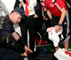 Eψαχναν το τηλεχειριστήριο στις τσάντες των Αλβανών παικτών! (photos)