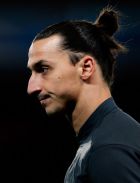 PARIS, FRANCE - DECEMBER 04:  Zlatan Ibrahimovic of PSG warms up prior to the Group A UEFA Champions League match between Paris Saint-Germain FC and FC Porto at Parc des Princes on December 4, 2012 in Paris, France.  (Photo by Dean Mouhtaropoulos/Getty Images)