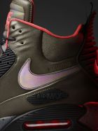Η Nike αποκαλύπτει τη νέα συλλογή Sneakerboots