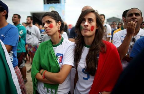 Σκόρπισε θλίψη η Ιταλία (PHOTOS)
