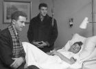 Ο Χάρι Γκρεγκ και ο Μπίλι Φόουλκς έχουν επισκεφτεί τον Κεν Μόργκαν στο νοσοκομείο μετά το αεροπορικό δυστύχημα στο Μόναχο
