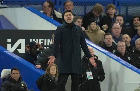 Chelsea's head coach Mauricio Pochettino gestures during the English FA Cup fourth round soccer match between Chelsea and Aston Villa at the Stamford Bridge stadium in London, Friday, Jan. 26, 2024. (AP Photo/Kin Cheung)