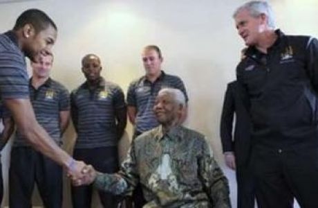 Το... baby-face του Ρομπίνιο ξάφνιασε τον Νέλσον Μαντέλα