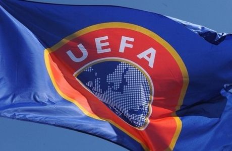 Αλλάζει τον κανονισμό για το όριο καρτών η UEFA