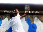 Graffiti εναντίον Μουντιάλ (PHOTOS)