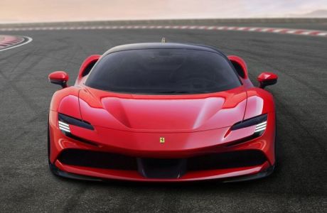 Τα πάντα για τη Ferrari του Κώστα Μανωλά που ξέρει και από αυτοκίνητα
