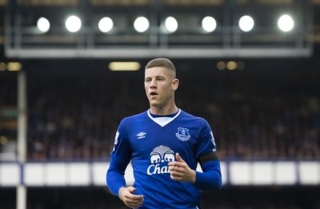 Everton's Ross Barkley during the English Premier League soccer match between Everton and Manchester United at Goodison Park Stadium, Liverpool, England, Saturday Oct. 17, 2015. (AP Photo/Jon Super)  