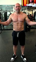 ΜΜΑ: Το σώμα του 53χρονου πρόεδρου του UFC θα το ζήλευε και ο ΜακΓκρέγκορ