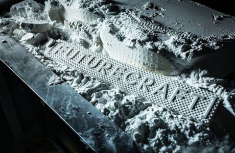 Η Adidas σπάει τα κατεστημένα με το πρώτο αθλητικό παπούτσι τεχνολογίας 3D printing